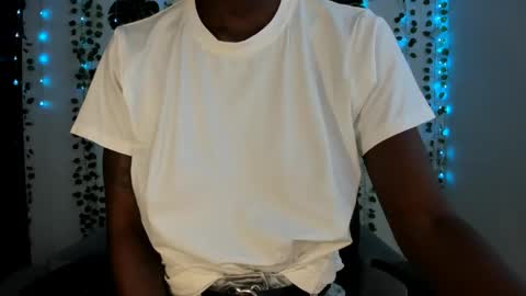 yoursweetsin16 online show from April 29, 1:48 pm