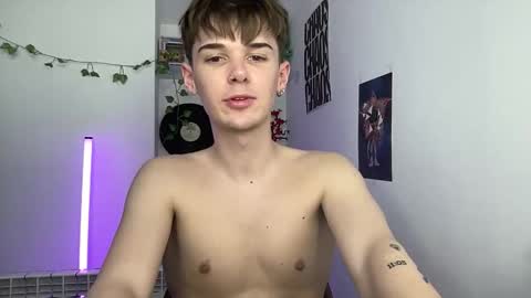yoursweetyguy online show from May 21, 4:25 pm