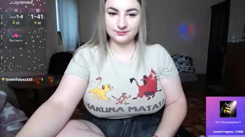 Snapshot of yourswetiegirl chatting on November 4, 10:58 am Sofia online show from November 4, 10:58 am