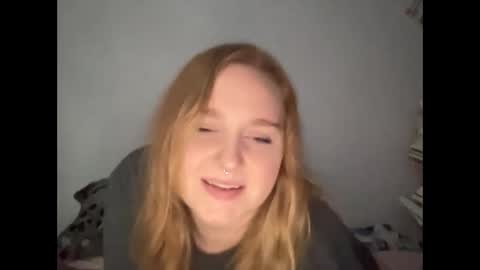 Snapshot of yourthickgingergoddess chatting on December 21, 4:25 pm yourthickgingergoddess online show from December 21, 4:25 pm