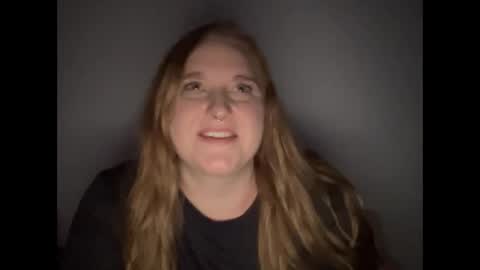 Snapshot of yourthickgingergoddess chatting on December 25, 4:22 am yourthickgingergoddess online show from December 25, 4:22 am