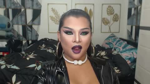 Snapshot of yourtrannyqueenxxx chatting on September 10, 11:38 pm Anastacia Grey online show from September 10, 11:38 pm