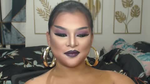 Snapshot of yourtrannyqueenxxx chatting on September 19, 10:43 pm Anastacia Grey online show from September 19, 10:43 pm