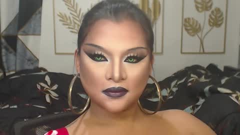 Snapshot of yourtrannyqueenxxx chatting on September 21, 11:06 pm Anastacia Grey online show from September 21, 11:06 pm