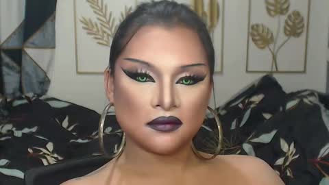 Snapshot of yourtrannyqueenxxx chatting on September 23, 10:46 pm Anastacia Grey online show from September 23, 10:46 pm