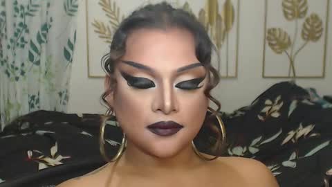 Snapshot of yourtrannyqueenxxx chatting on October 7, 11:13 pm Anastacia Grey online show from October 7, 11:13 pm