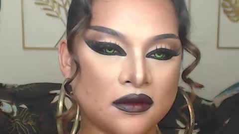 Snapshot of yourtrannyqueenxxx chatting on October 14, 10:32 pm Anastacia Grey online show from October 14, 10:32 pm