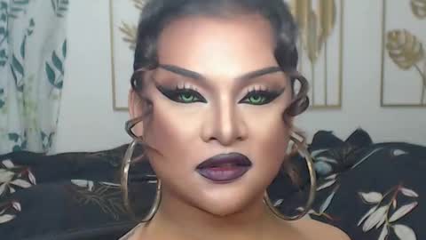 Snapshot of yourtrannyqueenxxx chatting on November 6, 11:04 pm Anastacia Grey online show from November 6, 11:04 pm