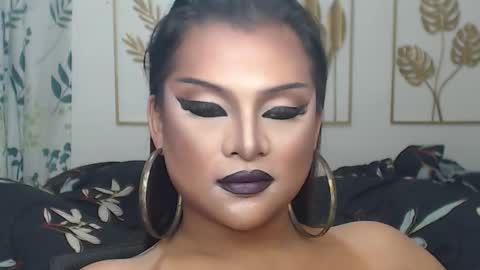 Snapshot of yourtrannyqueenxxx chatting on November 16, 10:15 pm Anastacia Grey online show from November 16, 10:15 pm