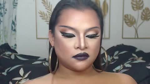 Snapshot of yourtrannyqueenxxx chatting on November 19, 3:39 am Anastacia Grey online show from November 19, 3:39 am