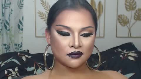 Snapshot of yourtrannyqueenxxx chatting on November 22, 11:42 am Anastacia Grey online show from November 22, 11:42 am