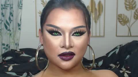 Snapshot of yourtrannyqueenxxx chatting on November 26, 1:06 am Anastacia Grey online show from November 26, 1:06 am