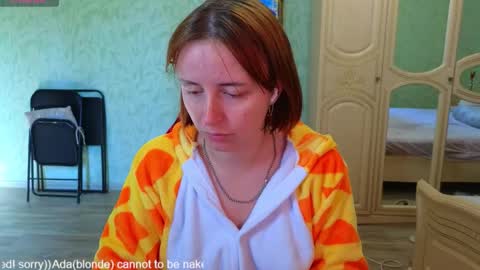 Snapshot of yourwishnes chatting on October 24, 10:00 am Sweet Sasha online show from October 24, 10:00 am