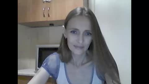 Snapshot of youur_light chatting on November 25, 6:30 pm Youur light online show from November 25, 6:30 pm