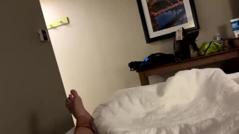 youwannacum2803 online show from October 13, 7:30 am