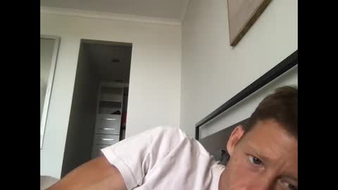 yoyoyo1221 online show from May 5, 2:19 am
