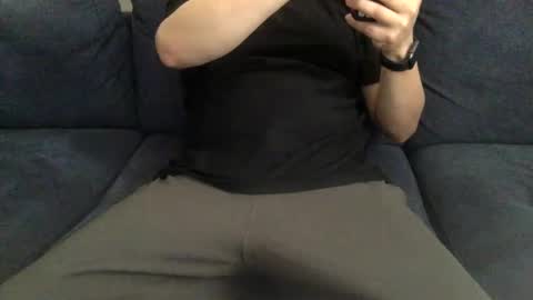 yque online show from February 9, 6:05 pm