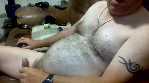 Daddiesgirl online show from August 2, 4:33 am