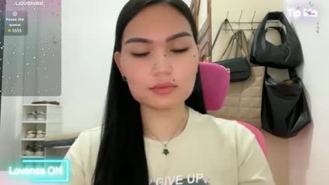 yrdrmgrl_jennie26 online show from March 11, 8:26 pm