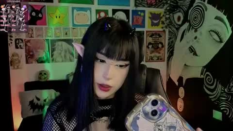    rawr   Anne Independent model      online show from October 26, 1:33 am