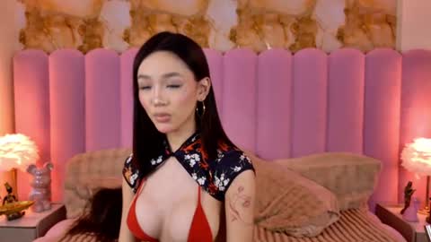Yuki Jade online show from August 1, 9:30 am