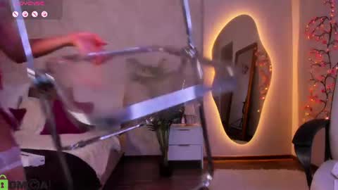 Yuki online show from July 8, 1:26 pm
