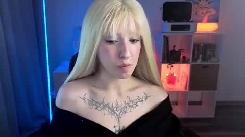 Misa online show from July 18, 7:39 pm