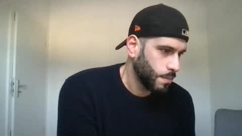 Snapshot of yul53 chatting on November 11, 7:41 am yul53 online show from November 11, 7:41 am