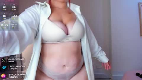 Snapshot of yuli_cardona_ chatting on February 8, 6:12 pm Yuliet online show from February 8, 6:12 pm