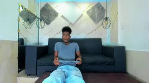 Snapshot of yulian_23 chatting on June 23, 5:05 am Ivan online show from June 23, 5:05 am
