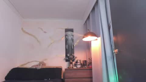 Snapshot of yulianpereira25 chatting on July 11, 4:37 am yulian 2811 online show from July 11, 4:37 am