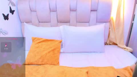 Snapshot of yulina_xue chatting on July 24, 7:01 pm Yulina online show from July 24, 7:01 pm