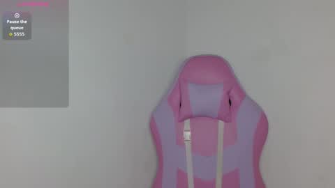 Snapshot of yulissa18 chatting on December 1, 3:44 am Yuli and SaraIndependent model online show from December 1, 3:44 am