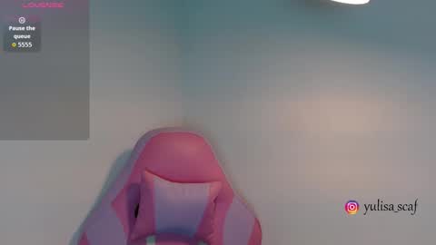 Yuli and SaraIndependent model online show from February 23, 3:37 am