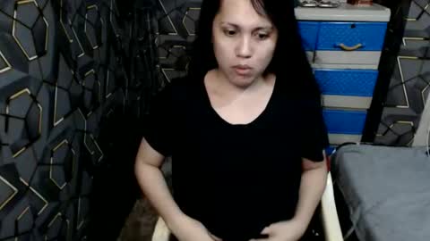 Snapshot of yumi_white chatting on October 13, 2:39 pm yumi online show from October 13, 2:39 pm