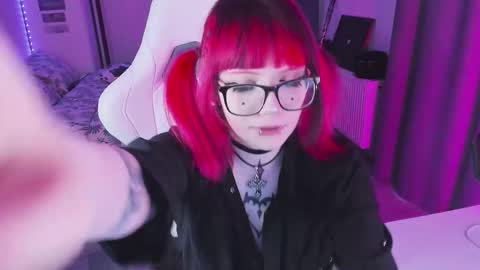 Yumi 3 online show from March 1, 2:52 pm