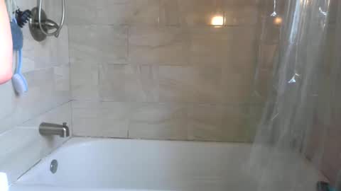 Snapshot of yumiepussyy chatting on April 10, 6:12 pm Payton kelly online show from April 10, 6:12 pm