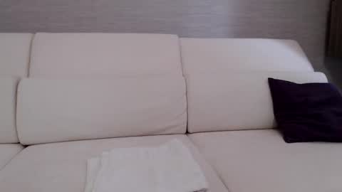 Snapshot of yummy_blonde chatting on March 4, 11:40 am you babe online show from March 4, 11:40 am