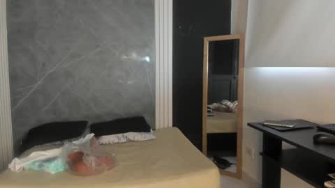 Snapshot of yummyduo chatting on January 28, 12:00 pm Yummyduo online show from January 28, 12:00 pm