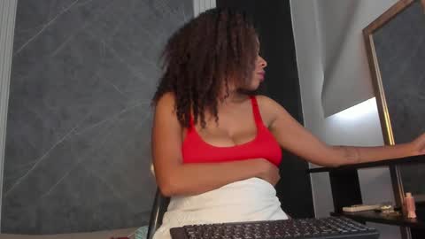 Snapshot of yummyduo chatting on February 11, 3:08 pm Yummyduo online show from February 11, 3:08 pm