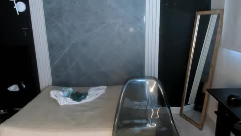 Snapshot of yummyduo chatting on February 18, 12:17 pm Yummyduo online show from February 18, 12:17 pm