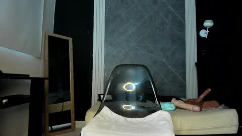 Snapshot of yummyduo chatting on February 24, 8:25 pm Yummyduo online show from February 24, 8:25 pm