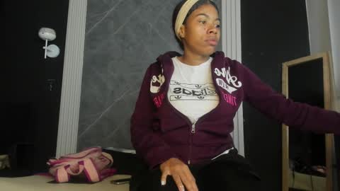 Snapshot of yummyduo chatting on February 26, 12:14 pm Yummyduo online show from February 26, 12:14 pm