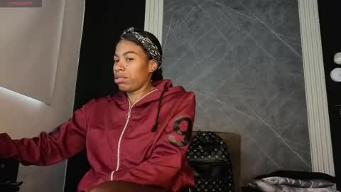 Snapshot of yummyduo chatting on October 16, 12:06 pm Yummyduo online show from October 16, 12:06 pm