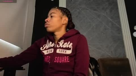 Snapshot of yummyduo chatting on October 30, 12:17 pm Yummyduo online show from October 30, 12:17 pm