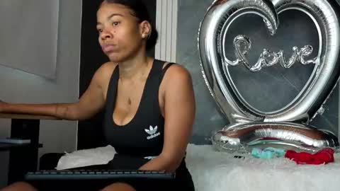 Yummyduo online show from February 19, 11:39 am