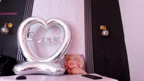 Yummyduo online show from May 2, 11:48 am