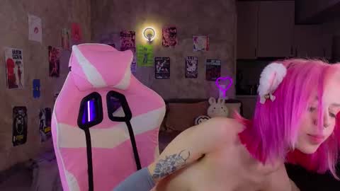 Snapshot of yummylisa chatting on March 11, 1:37 am Lisa online show from March 11, 1:37 am