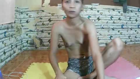 Snapshot of yummysexyhardnipple08 chatting on October 9, 5:05 am jhess online show from October 9, 5:05 am