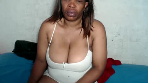 yummytittsxx online show from December 3, 3:41 am